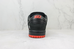 Nike SB Dunk Low Black Pigeon na internet