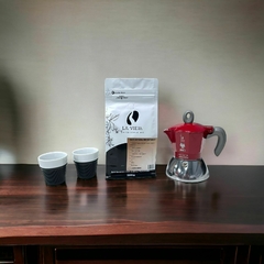 Kit Moka - Cafeteira Italiana + Café Especial + 2 Copos de 90 ml