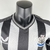 manto-mantos-uniforme-uniformes-blusas-blusa-roupa-roupas-camisetas-camisas-camisa-newcastle-i-1-home-casa-titular-primeira-2023-2024-23-24-jogador-player-masculina-masculino-masculinas-masculinos-preta-branca-3.jpg