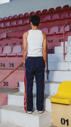 Football Track Pants na internet