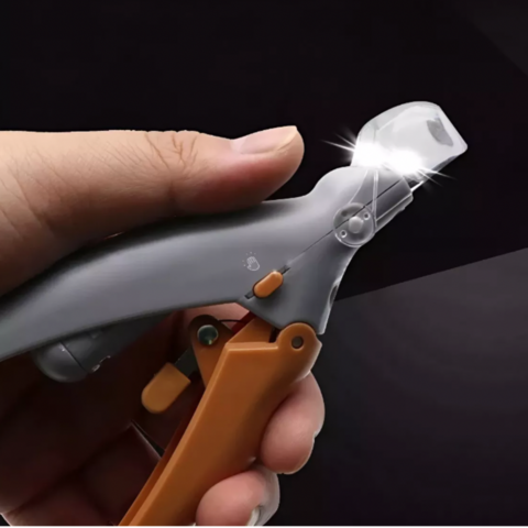 CORTADOR DE UNHA COM LED - ALICATE DE UNHA PET FLUFFIE