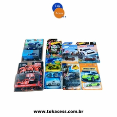 Combo A2 - 09 minis - 05 Hot Wheels + 02 Matchbox + 01 M2 + 01 Mini GT