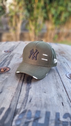 Boné NY Yankees destroyed verde militar