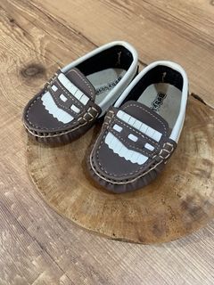 Mocassim marrom e bege (Baby love) - comprar online