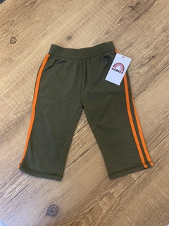 Calça verde militar com detalhe laranja (Planes)