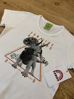 Camiseta branca com estampa de dino (Ultimato) - Babies Move Brecho