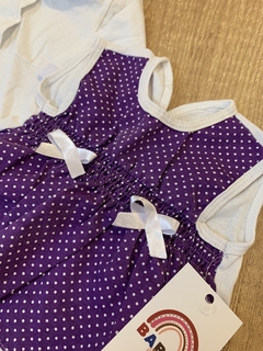 Kit 3 peças - Body e calça branco + vestido roxo com poá na internet