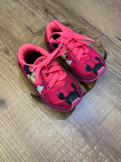 Tenis rosa com cadarço minnie com luz - Babies Move Brecho