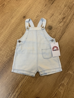 Jardineira jeans azul claro com bolsinho frontal (Zara Baby)