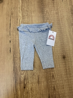 Calça cinza com babadinho no coz (Carter´s)