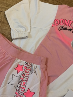 Imagem do Conjunto moletom rosa e branco blusa e short - Looney Tunes (Animê)