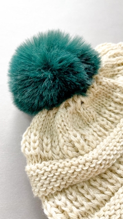 Touca de Inverno - Off/Pompom Verde