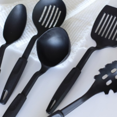 Set Utensilios de Nylon 5 Un en internet