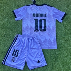 Conjunto Modric Real Madrid suplente 22/23 #10