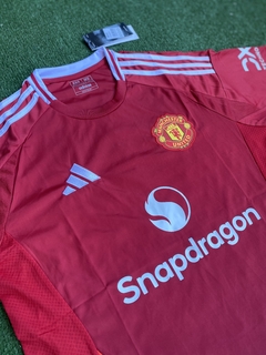 Camiseta Manchester United Titular Version Hincha Sin Dorsal Temporada 24/25 en internet