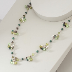 Collar corto con Esmeraldas, malaquita, peridoto y turmalina verde - comprar online