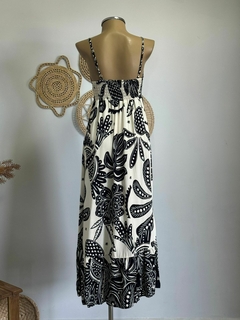 Vestido longuete decote quadrado - loja online