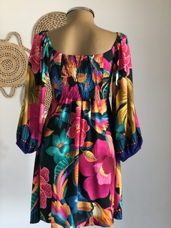 Vestido curto com manga longa- - loja online