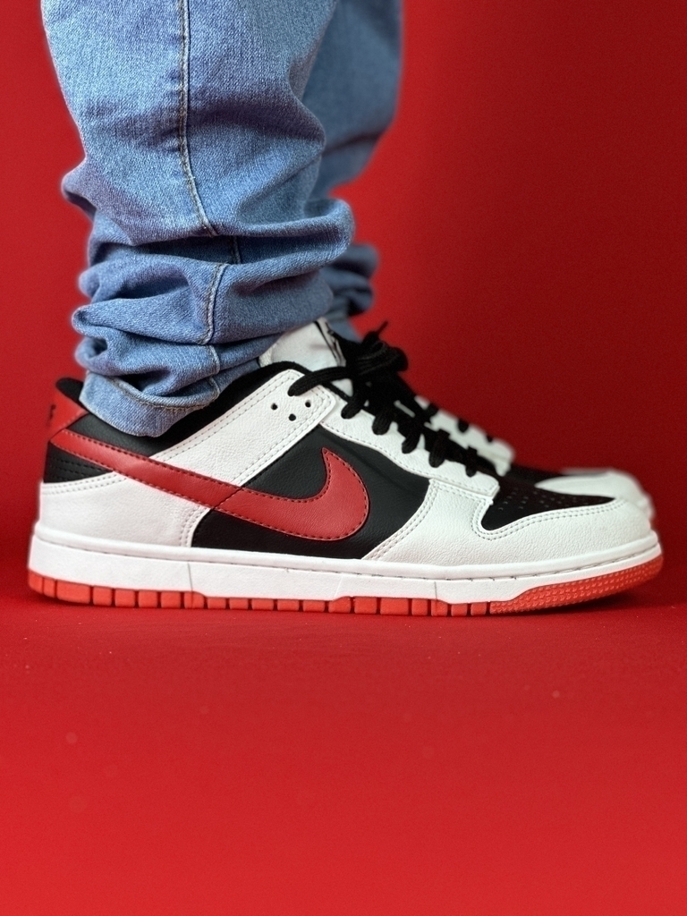 Nike sb vermelho e branco online