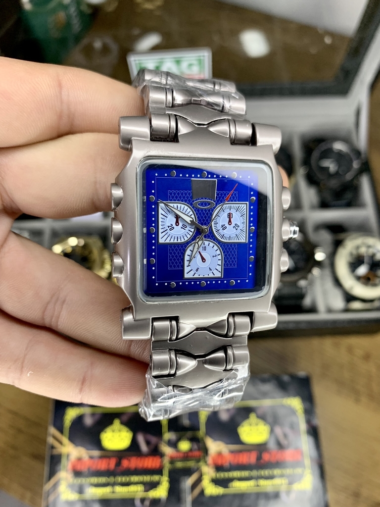 Oakley minute machine sales