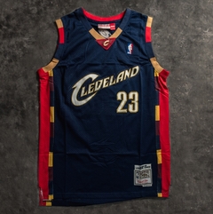 Camiseta Cleveland Cavaliers Retro - Lebron James