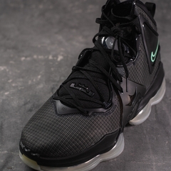 Nike Lebron XIX "Black Anthracite Green Glow" - comprar online