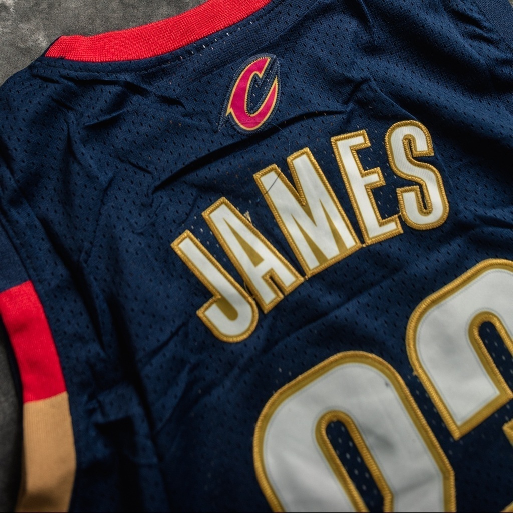 Camiseta Cleveland Cavaliers Retro Lebron James