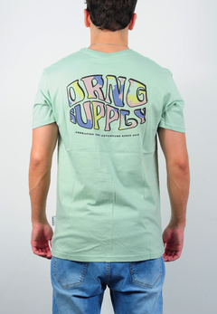 Imagen de REMERA CLOUDS TEE