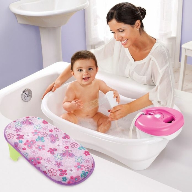 Summer Bañera con duchador a pilas Newborn to Toddler Bath Center