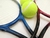 Raquetas de tenis x 2: Una roja y Una Azul con 2 pelotas - En bolsa con cierre - comprar online
