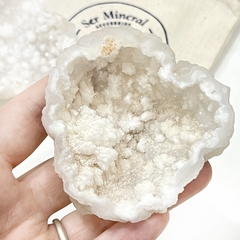 Geoda de Agata cristalizada (B) - Ser Mineral