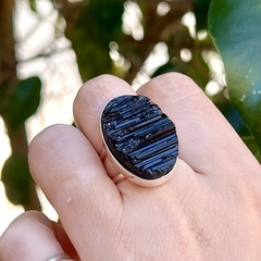 Anillo turmalina negra