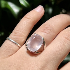 Anillo cuarzo rosa facetado oval