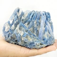 Cianita azul en matriz de cuarzo - comprar online