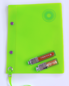 Kit Batom e Gloss + Bolsa Clutch Verde Kiwilabs - Edição Limitada