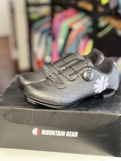 Zapatos de Ruta Mountain Gear Black SALE ! - MendoBike