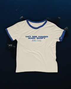 RINGER TEE BILLIE EILISH - HIT ME HARD AND SOFT - loja online