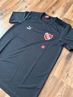 Camiseta Independiente entrenamiento negra