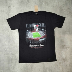 Remera River Estadio Monumental negra