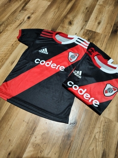 Camiseta River codere negra niño