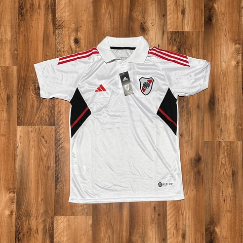 Chomba River blanca deportiva