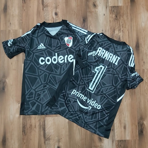 Polera armani negra sales