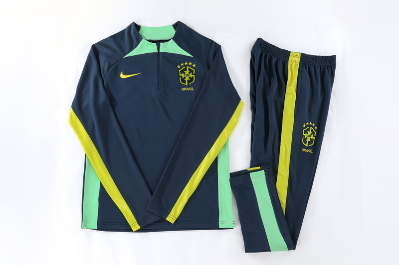 Preços baixos em Jaquetas de futebol Nike Brasil National Team