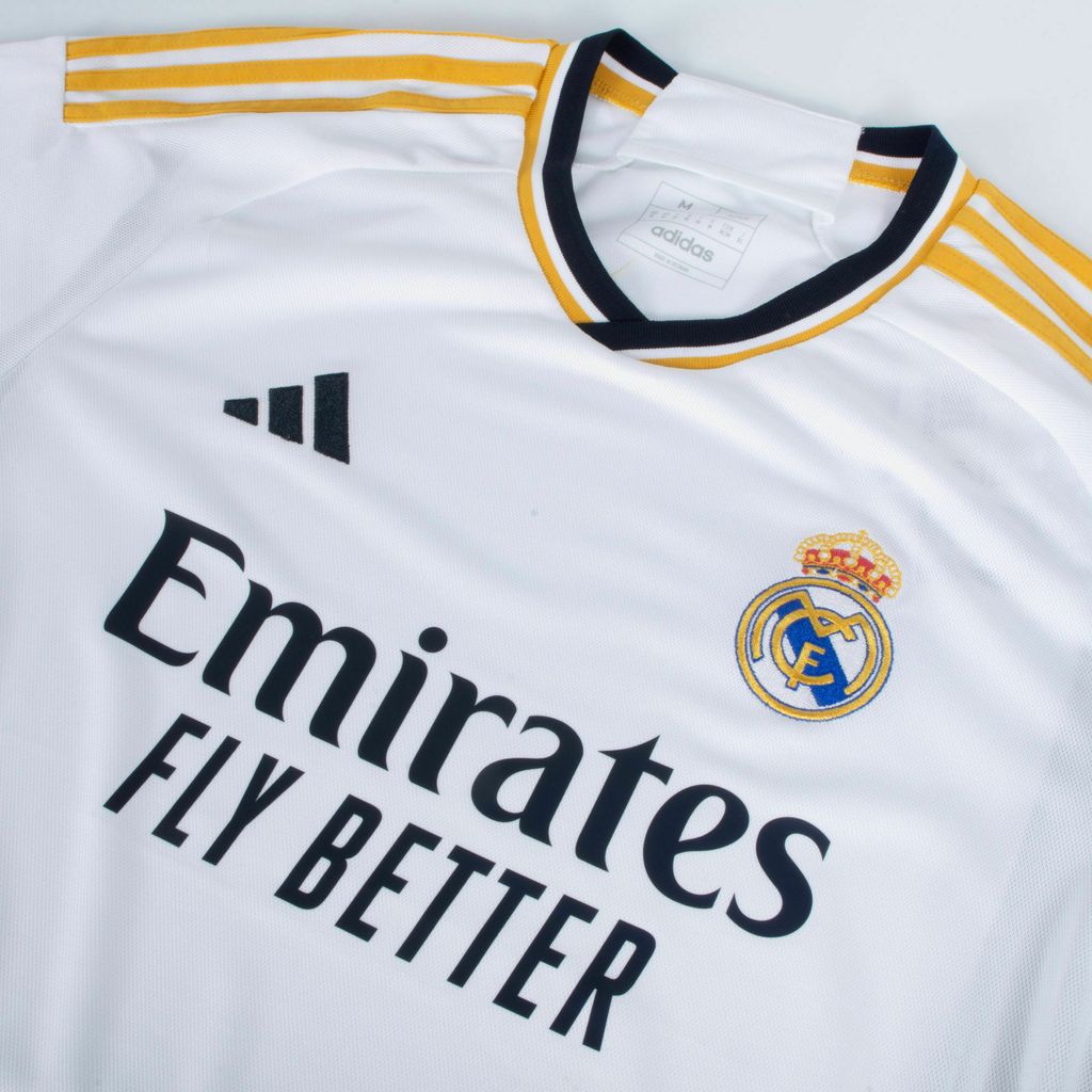 Camisa Adidas Real Madrid 2023 24 Patch Mundial de Clubes Champions League