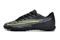 Chuteira Society - Nike Phantom GX Club - Couro na internet