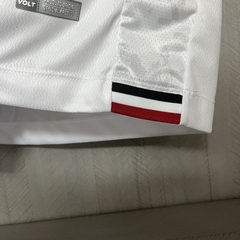 Imagem do Camisa Santa Cruz II 24/25 Torcedor Masculina - Branca com detalhes em listrado vermelho e preto