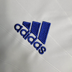 Camisa Retrô Real Madrid I 10/11 - Masculina Adidas - Branca com detalhes em azul - Esporte Chique - A sua loja de Importações de Artigos esportivos