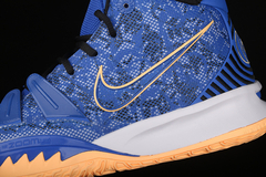 KYRIE 7 EP SISTERHOOD HYPER ROYAL - Esporte Chique - A sua loja de Importações de Artigos esportivos