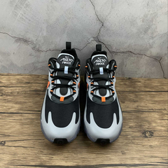 Nike Air Max 270 React Winter Wolf na internet