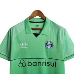 Camisa Grêmio Goleiro 23/24 Torcedor Umbro Masculina - Verde com detalhes em preto e branco - Esporte Chique - A sua loja de Importações de Artigos esportivos